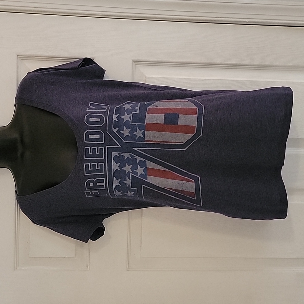 Woman tee shirt